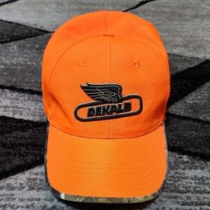 DEKALB EMDROIDERED HUNTER ORANGE & CAMO K-PRODUCT HAT